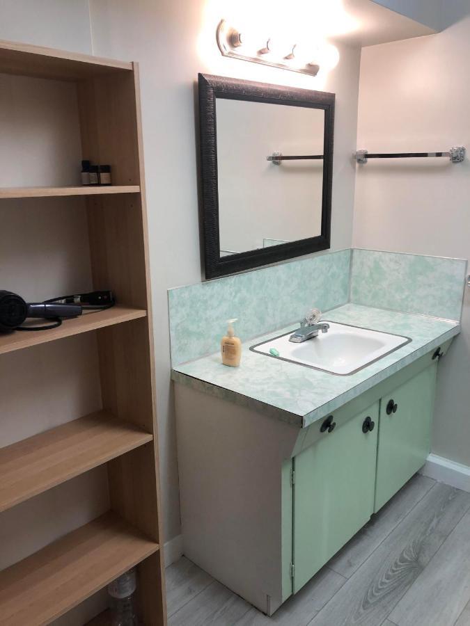 Cozy Guest Home Close To Downtown Vancouver Sights & Subway Station Exteriör bild